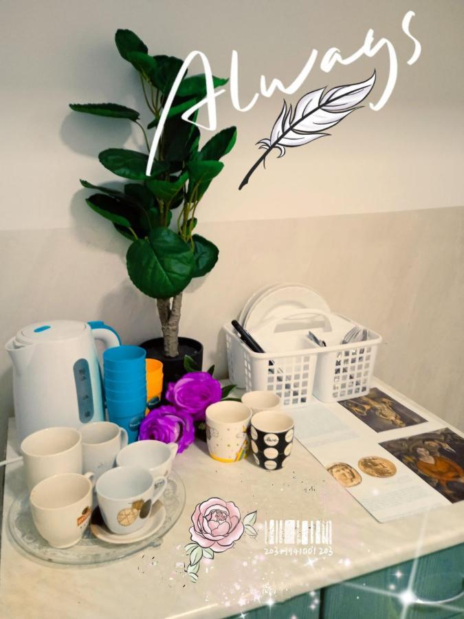 Studio Eva Sajmiste Luaran gambar