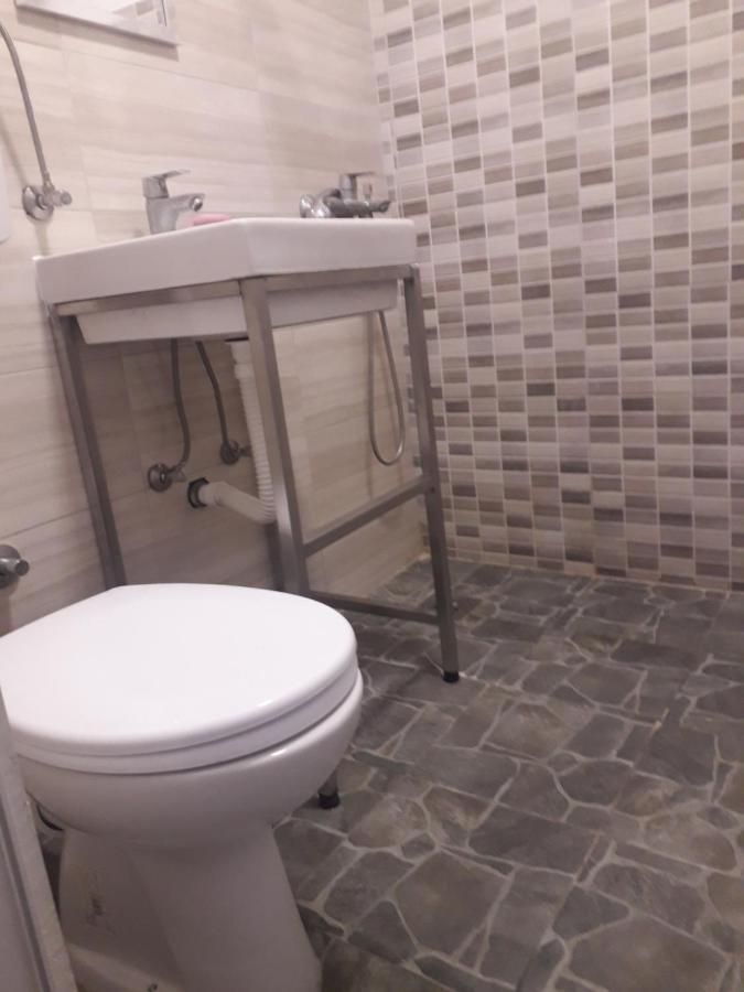 Studio Eva Sajmiste Luaran gambar