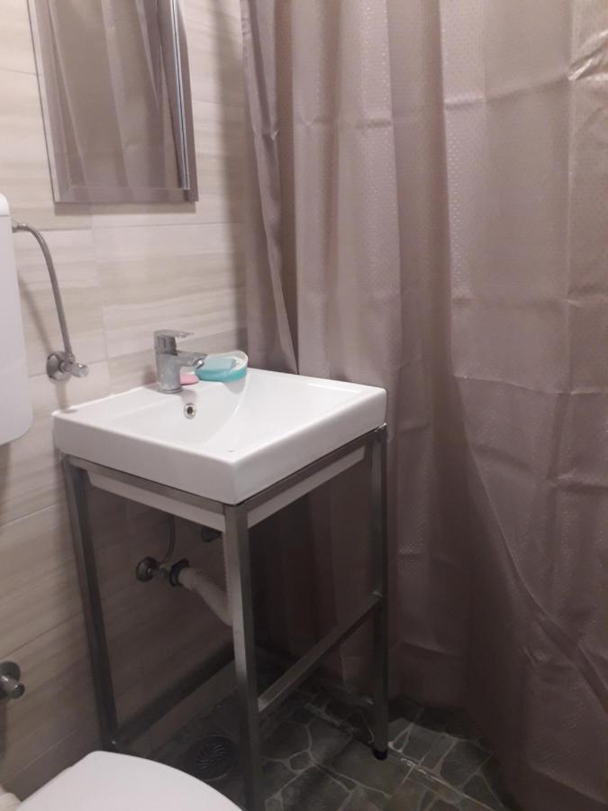Studio Eva Sajmiste Luaran gambar