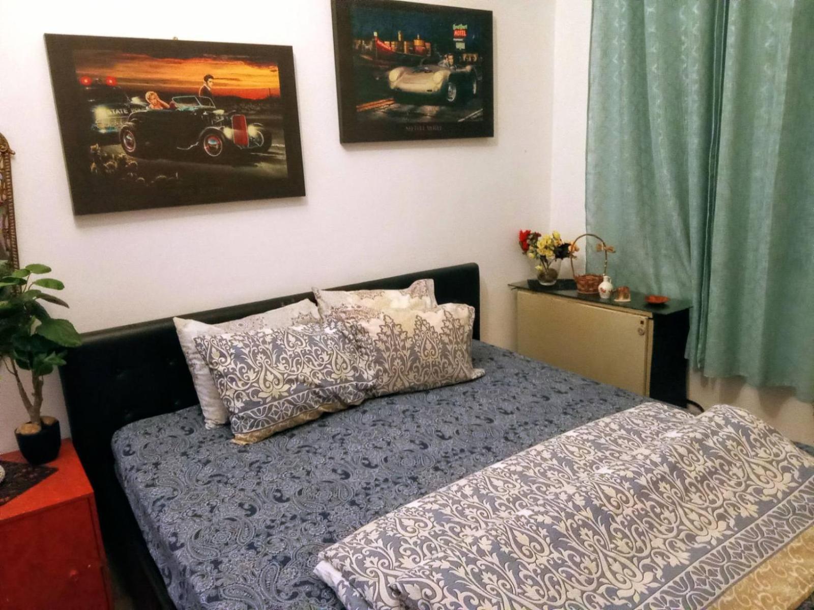 Studio Eva Sajmiste Luaran gambar
